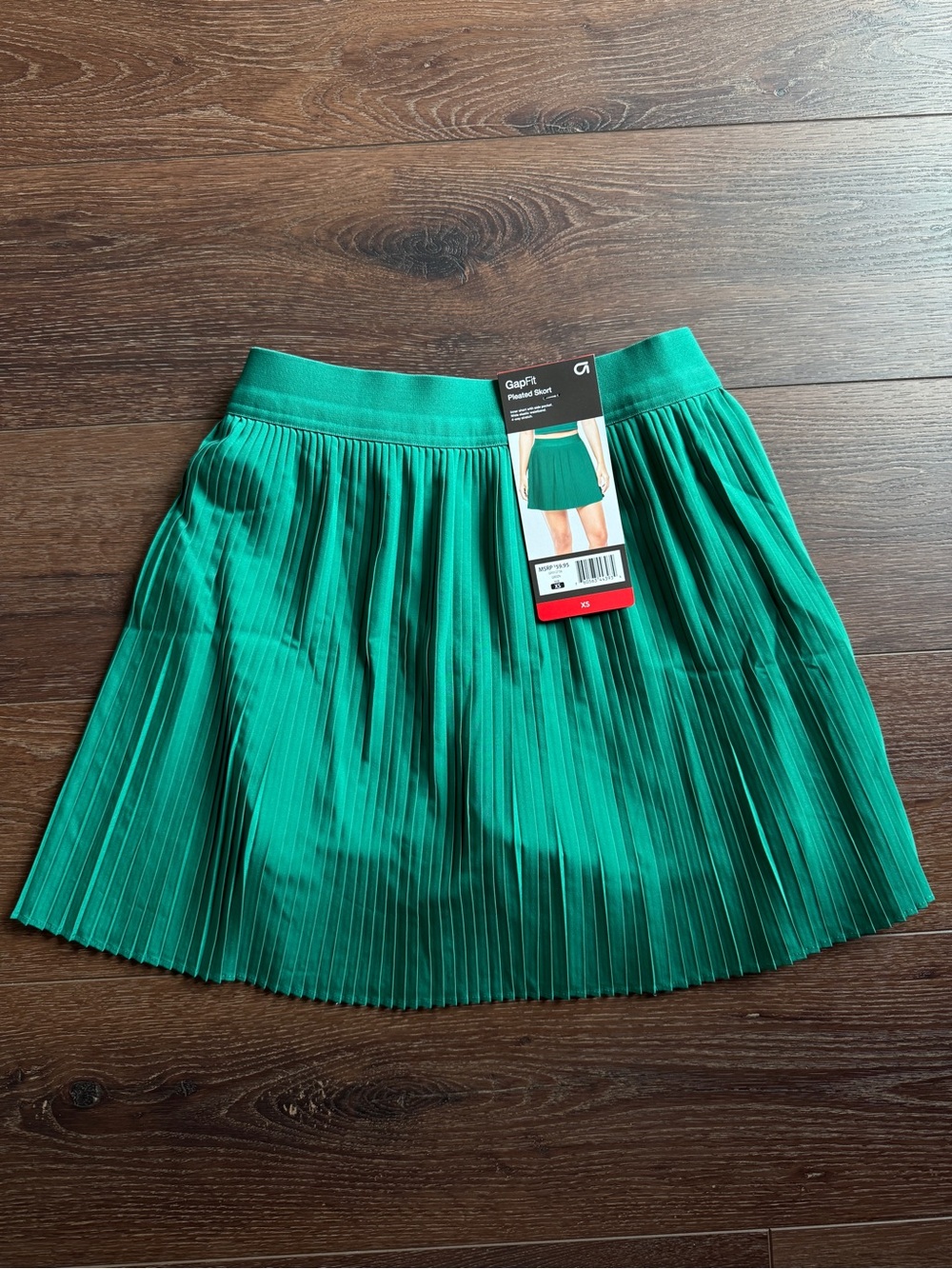 GAP Pleated Mini Skirt in Green - Picture 6 of 9